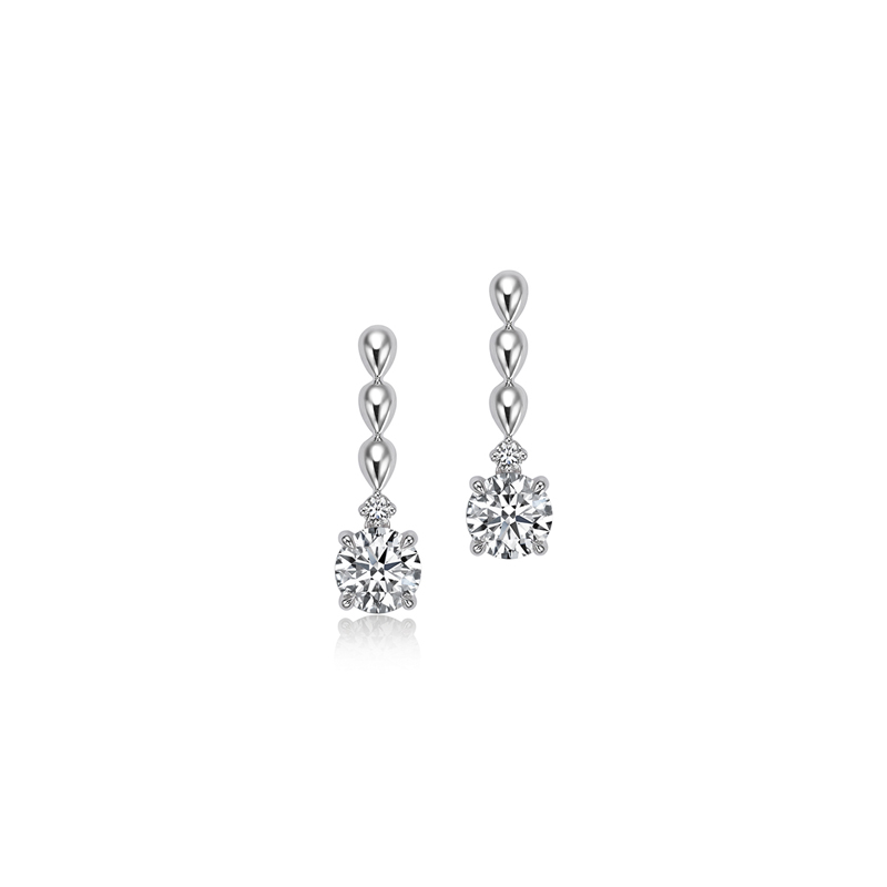 18K White Gold Diamond Earring